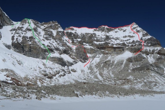Rdeča: Peak 5960 m - Spet otrok 60°/M3 400 m in Zelena: Peak 5930 m – Rampa in kamin M3/55° 500 m